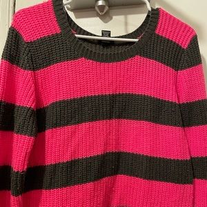 Rue 21 XL Pink and dark grey stripped sweater